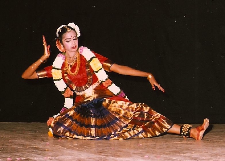 Stage de Danse Indienne et Atha Yoga
