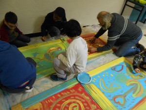 Les enfants et Pascal Audin en action.